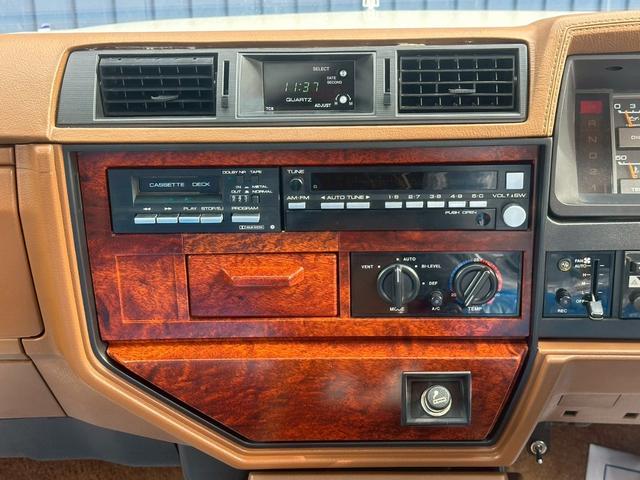 セドリック ブロアム　ターボ　４３０　走行９０００キロ　ワンオーナー　Ｌ２０型エンジン　フェンダーミラー　修復歴無し（28枚目）