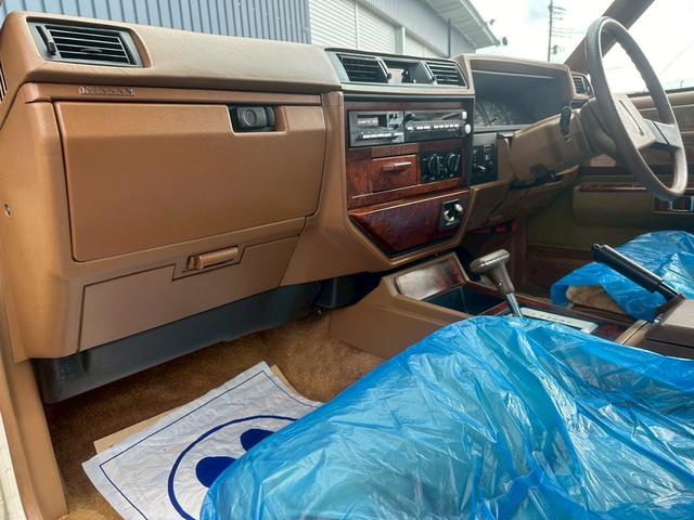 セドリック ブロアム　ターボ　４３０　走行９０００キロ　ワンオーナー　Ｌ２０型エンジン　フェンダーミラー　修復歴無し（35枚目）