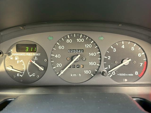 AZ-3 1.5 純正5速 修復歴無し 走行25000キロ オートザム 5MT フロントフォグランプ(25枚目)