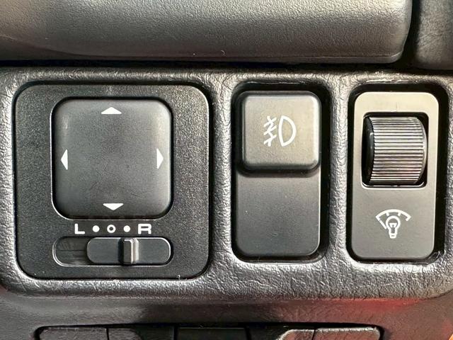 AZ-3 1.5 純正5速 修復歴無し 走行25000キロ オートザム 5MT フロントフォグランプ(27枚目)