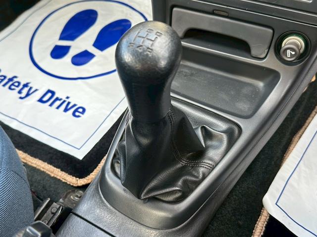 AZ-3 1.5 純正5速 修復歴無し 走行25000キロ オートザム 5MT フロントフォグランプ(28枚目)