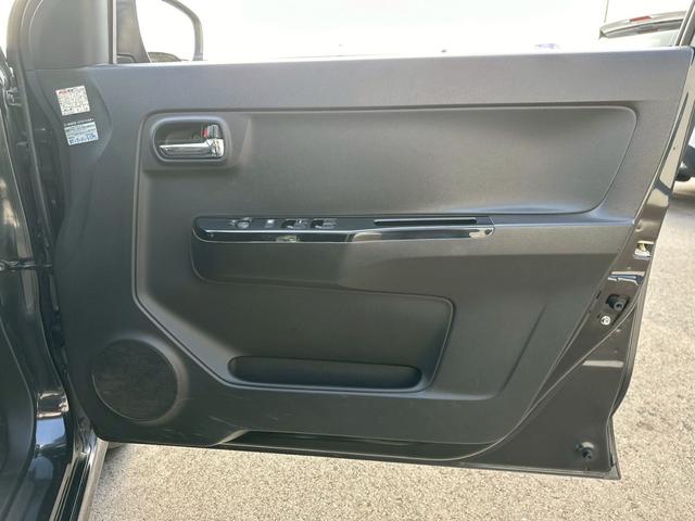 アルトワークス ベースグレード　純正５速　ターボ　タイミングチェーン　ＨＡ３６Ｓ　レカロシート　修復歴無し　スマートキー　プッシュスタート　横滑り防止装置　アルミホイール　フロントフォグランプ　５ＭＴ　マニュアル車（35枚目）