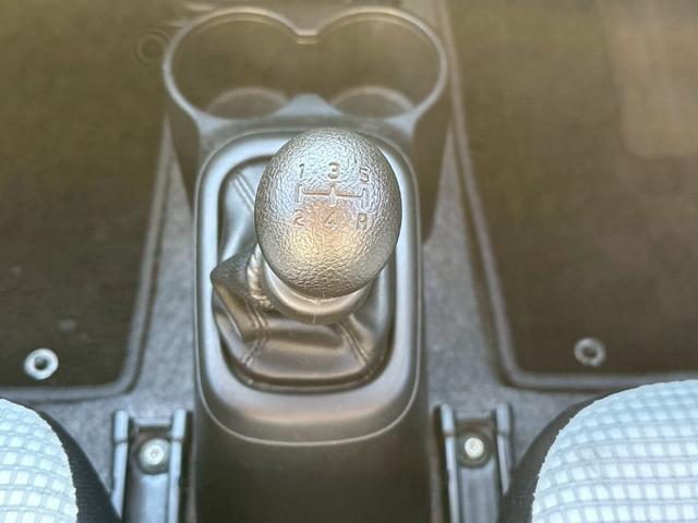 アルト Ｆ　純正５速　ＨＡ３６Ｓ　タイミングチェーン　ドライブレコーダー　１３インチアルミホイール　キーレスエントリー　ＣＤ・ラジオ再生　５ＭＴ　マニュアル車（28枚目）