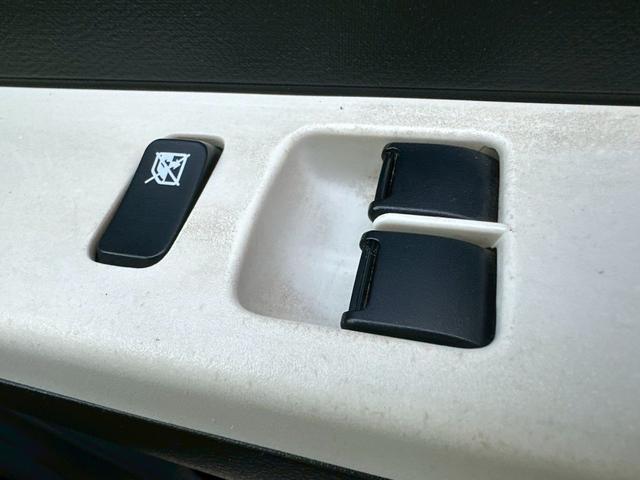 アルト Ｆ　純正５速　ＨＡ３６Ｓ　タイミングチェーン　ドライブレコーダー　１３インチアルミホイール　キーレスエントリー　ＣＤ・ラジオ再生　５ＭＴ　マニュアル車（37枚目）