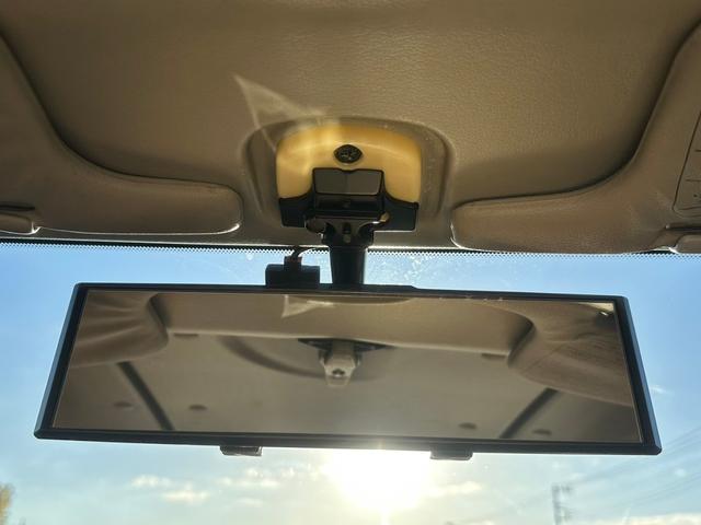 ヴィヴィオ Ｔトップ　タルガトップ　ＫＹ３　ミニライトアルミホイール　オープンカー　ＥＴＣ　フロントフォグランプ　ＣＤ再生（31枚目）