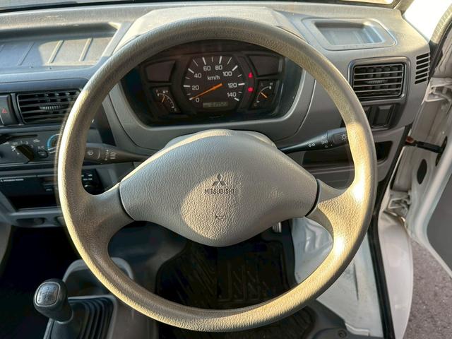 ミニキャブトラック 　エアコン・パワステ　純正５速　軽貨物　走行１８０００キロ　Ｕ６１Ｔ　５ＭＴ　マニュアル車（23枚目）