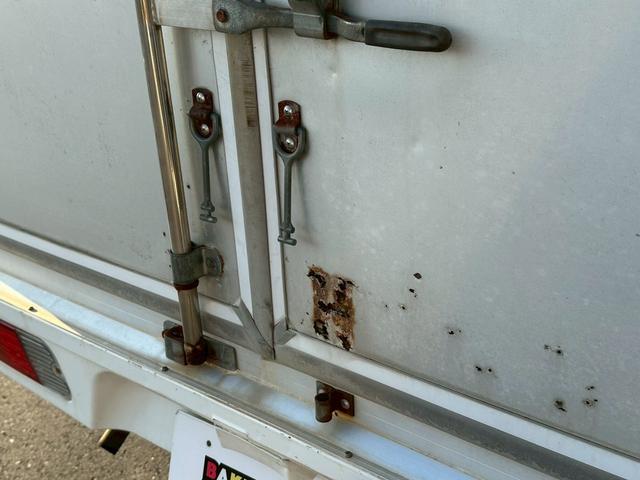 ミニキャブトラック 　エアコン・パワステ　純正５速　軽貨物　走行１８０００キロ　Ｕ６１Ｔ　５ＭＴ　マニュアル車（45枚目）