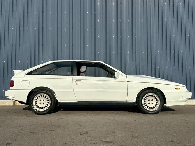 ピアッツァ・ネロ 　２．０　ターボ　フロアＡＴ　１４インチアルミホイール　４ＺＣ１エンジン　ＣＤ再生（8枚目）