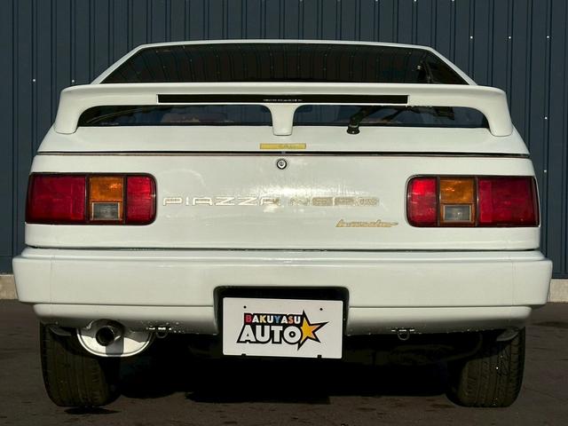 ピアッツァ・ネロ 　２．０　ターボ　フロアＡＴ　１４インチアルミホイール　４ＺＣ１エンジン　ＣＤ再生（14枚目）