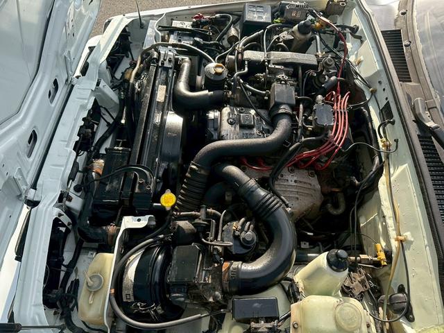 ピアッツァ・ネロ 　２．０　ターボ　フロアＡＴ　１４インチアルミホイール　４ＺＣ１エンジン　ＣＤ再生（20枚目）