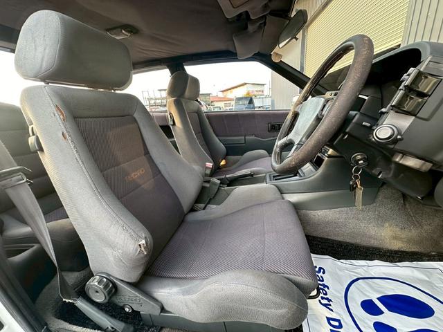 ピアッツァ・ネロ 　２．０　ターボ　フロアＡＴ　１４インチアルミホイール　４ＺＣ１エンジン　ＣＤ再生（21枚目）