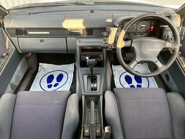 ピアッツァ・ネロ 　２．０　ターボ　フロアＡＴ　１４インチアルミホイール　４ＺＣ１エンジン　ＣＤ再生（25枚目）