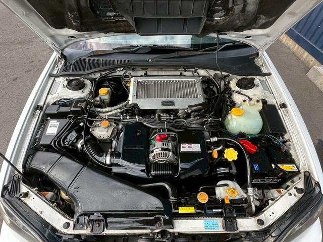レガシィＢ４ ＲＳＫリミテッドＩＩ　４ＷＤ　トミーカイラ　純正５速　ＢＥ５改　２．２Ｌ　ＥＪ２０ツインターボ　３００台限定　レカロセミバケシート　５ＭＴ　アルミホイール（18枚目）