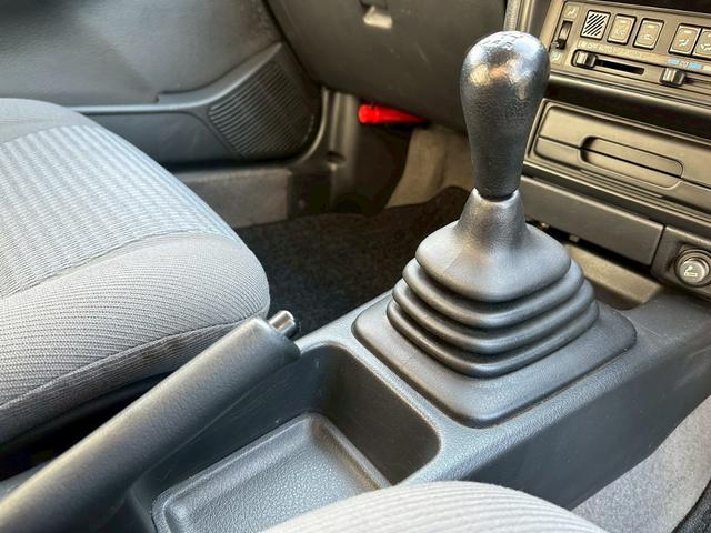 アベニール タイプsi: 純正5速 W10 SR18エンジン ルーフレール 電動格納ミラー 5MT マニュアル車(26枚目)