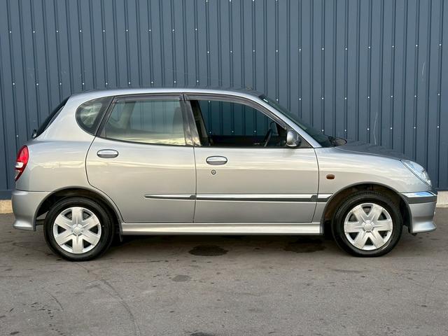 デュエット Ｖ　Ｓパッケージ　４ＷＤ　走行２１０００キロ　Ｍ１１１Ａ　修復歴無し　フロアＡＴ　電動格納ミラー　ステアシフトボタン　フロントフォグランプ（8枚目）