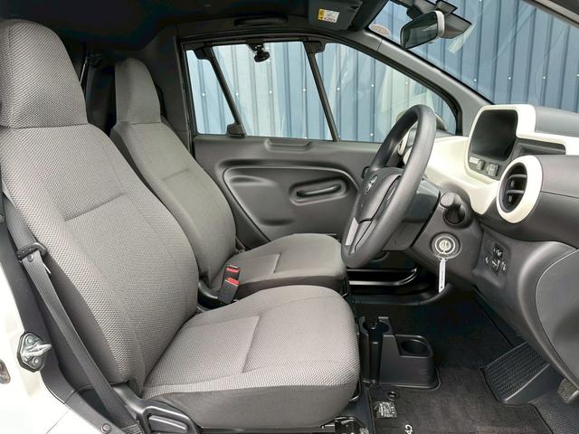 シーポッド Ｇ　小型ＥＶ　電気自動車　プリクラッシュセーフティ　シートヒーター　コーナーセンサー　車検令和９年６月　オートライト　電動格納ミラー（18枚目）