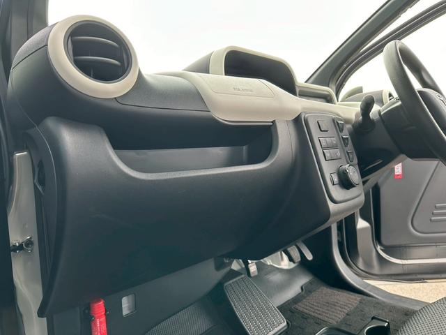 シーポッド Ｇ　小型ＥＶ　電気自動車　プリクラッシュセーフティ　シートヒーター　コーナーセンサー　車検令和９年６月　オートライト　電動格納ミラー（30枚目）