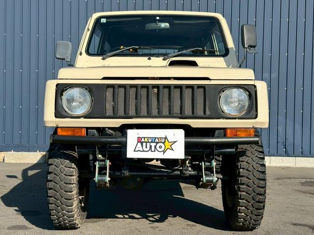ジムニー ランドベンチャー　４ＷＤ　純正５速　ターボ　ＪＡ１１Ｖ改　車検令和８年１０月　１５インチアルミホイール　ＣＤ再生　ＥＴＣ　リフトアップ　５ＭＴ　マニュアル車（6枚目）