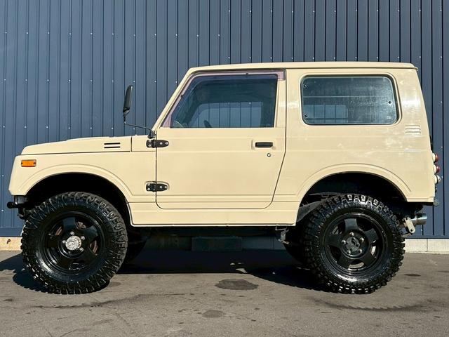ジムニー ランドベンチャー　４ＷＤ　純正５速　ターボ　ＪＡ１１Ｖ改　車検令和８年１０月　１５インチアルミホイール　ＣＤ再生　ＥＴＣ　リフトアップ　５ＭＴ　マニュアル車（7枚目）