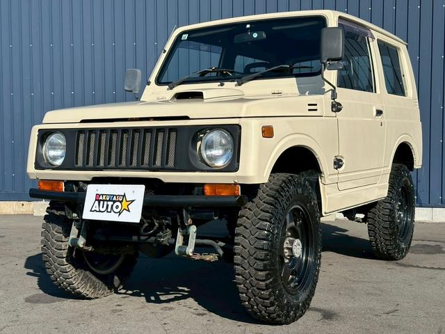 ジムニー ランドベンチャー　４ＷＤ　純正５速　ターボ　ＪＡ１１Ｖ改　車検令和８年１０月　１５インチアルミホイール　ＣＤ再生　ＥＴＣ　リフトアップ　５ＭＴ　マニュアル車（9枚目）