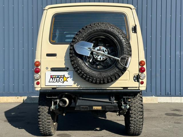 ジムニー ランドベンチャー　４ＷＤ　純正５速　ターボ　ＪＡ１１Ｖ改　車検令和８年１０月　１５インチアルミホイール　ＣＤ再生　ＥＴＣ　リフトアップ　５ＭＴ　マニュアル車（13枚目）
