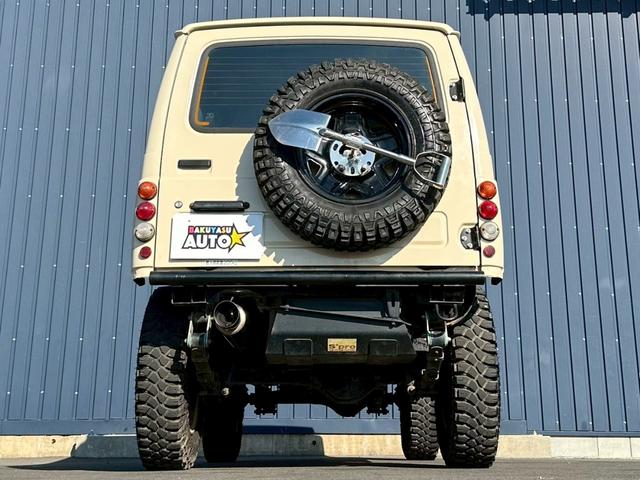 ジムニー ランドベンチャー　４ＷＤ　純正５速　ターボ　ＪＡ１１Ｖ改　車検令和８年１０月　１５インチアルミホイール　ＣＤ再生　ＥＴＣ　リフトアップ　５ＭＴ　マニュアル車（14枚目）