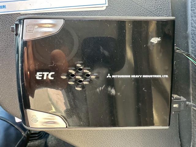 ジムニー ランドベンチャー　４ＷＤ　純正５速　ターボ　ＪＡ１１Ｖ改　車検令和８年１０月　１５インチアルミホイール　ＣＤ再生　ＥＴＣ　リフトアップ　５ＭＴ　マニュアル車（34枚目）