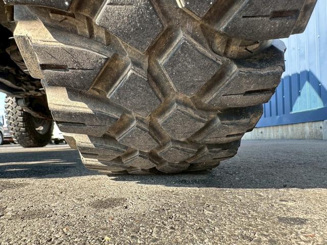 ジムニー ランドベンチャー　４ＷＤ　純正５速　ターボ　ＪＡ１１Ｖ改　車検令和８年１０月　１５インチアルミホイール　ＣＤ再生　ＥＴＣ　リフトアップ　５ＭＴ　マニュアル車（41枚目）