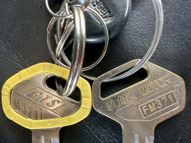 ジムニー ランドベンチャー　４ＷＤ　純正５速　ターボ　ＪＡ１１Ｖ改　車検令和８年１０月　１５インチアルミホイール　ＣＤ再生　ＥＴＣ　リフトアップ　５ＭＴ　マニュアル車（47枚目）