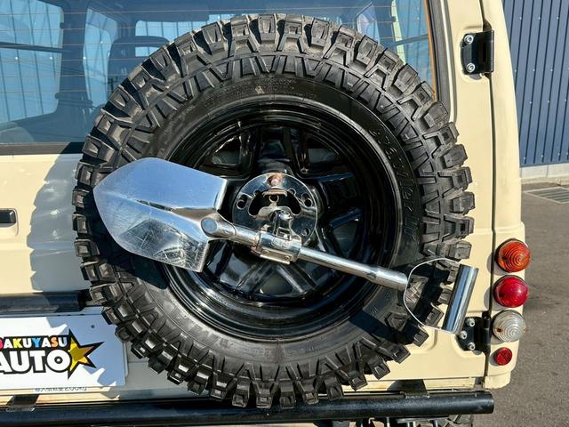 ジムニー ランドベンチャー　４ＷＤ　純正５速　ターボ　ＪＡ１１Ｖ改　車検令和８年１０月　１５インチアルミホイール　ＣＤ再生　ＥＴＣ　リフトアップ　５ＭＴ　マニュアル車（49枚目）