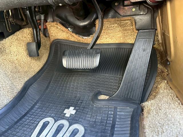 クラウン ロイヤルサルーン ベンツマスク MS106 修復歴無し 4Mエンジン フェンダーミラー クレーガーワイヤーホイール(37枚目)