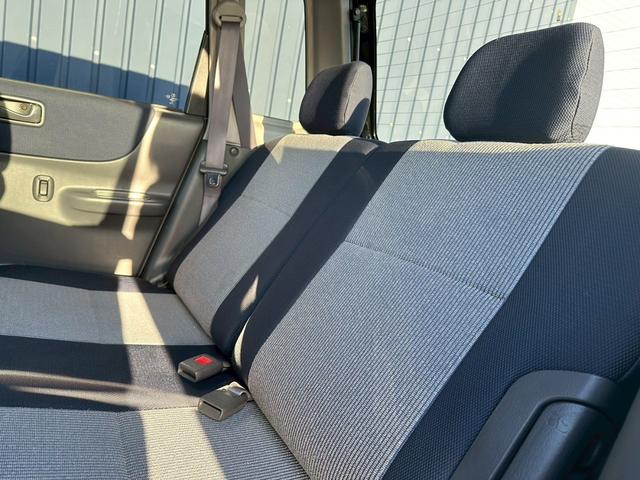 プレオ ＬＳリミテッド　純正５速　ＲＡ１　修復歴無し　走行６３０００キロ　１３インチアルミホイール　キーレス　ＥＴＣ　５ＭＴ　フロントフォグランプ（21枚目）