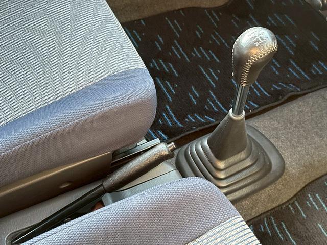 プレオ ＬＳリミテッド　純正５速　ＲＡ１　修復歴無し　走行６３０００キロ　１３インチアルミホイール　キーレス　ＥＴＣ　５ＭＴ　フロントフォグランプ（30枚目）