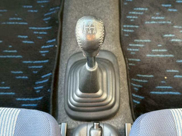 プレオ ＬＳリミテッド　純正５速　ＲＡ１　修復歴無し　走行６３０００キロ　１３インチアルミホイール　キーレス　ＥＴＣ　５ＭＴ　フロントフォグランプ（31枚目）