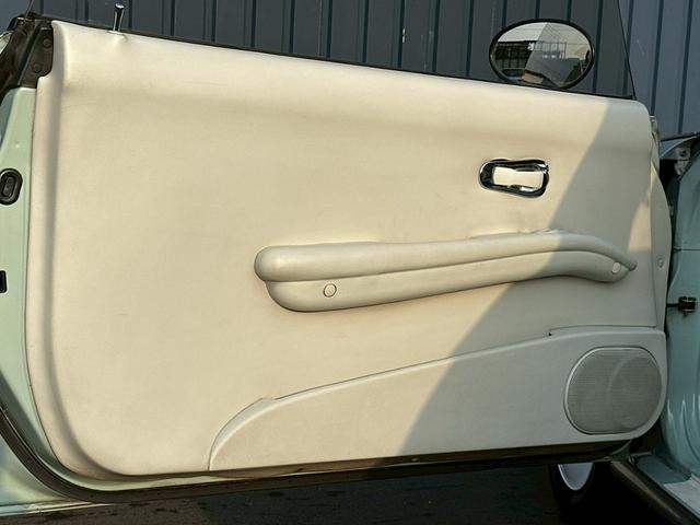 フィガロ ベースグレード　タイミングベルト・ウォーターポンプ交換済　ターボ　車検令和９年４月　修復歴無し　本革シート（33枚目）