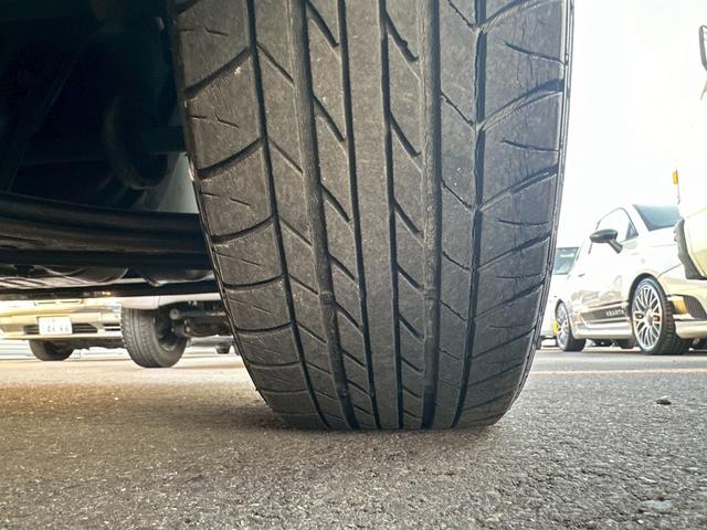 フィガロ ベースグレード　タイミングベルト・ウォーターポンプ交換済　ターボ　車検令和９年４月　修復歴無し　本革シート（40枚目）