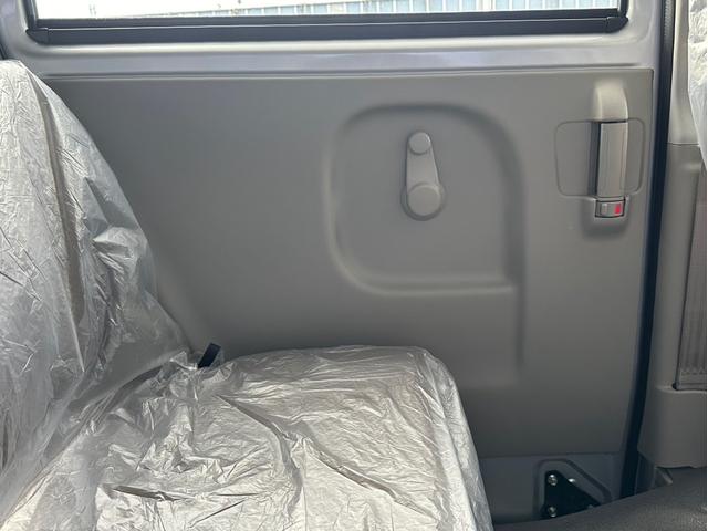 エブリイ PAリミテッド ハイルーフ 届出済み未使用車 両側スライドドア DA17V キーレス アイドリングストップ 横滑り防止装置 車線逸脱警報機能 衝突被害軽減ブレーキ(38枚目)