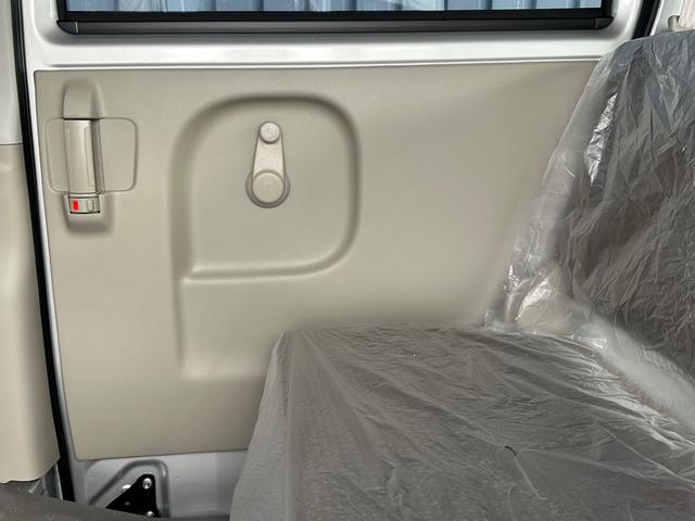 エブリイ PAリミテッド ハイルーフ 届出済み未使用車 両側スライドドア DA17V キーレス アイドリングストップ 横滑り防止装置 車線逸脱警報機能 衝突被害軽減ブレーキ(39枚目)