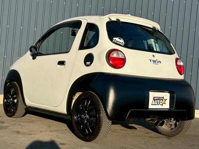 ツイン ガソリンＡ　エアコン／パワステ付　純正５速　走行４８０００キロ　タイミングチェーン　修復歴無し　禁煙車　車検令和８年５月　ＬＥＤ　１４インチアルミホイール　社外マフラー　ドライブレコーダー・ナビ・ＥＴＣ・ＴＶ（11枚目）