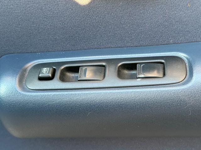 ツイン ガソリンＡ　エアコン／パワステ付　純正５速　走行４８０００キロ　タイミングチェーン　修復歴無し　禁煙車　車検令和８年５月　ＬＥＤ　１４インチアルミホイール　社外マフラー　ドライブレコーダー・ナビ・ＥＴＣ・ＴＶ（38枚目）