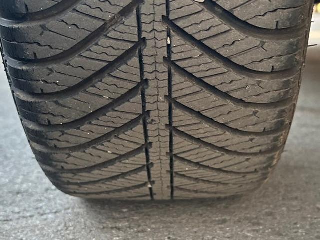 ツイン ガソリンＡ　エアコン／パワステ付　純正５速　走行４８０００キロ　タイミングチェーン　修復歴無し　禁煙車　車検令和８年５月　ＬＥＤ　１４インチアルミホイール　社外マフラー　ドライブレコーダー・ナビ・ＥＴＣ・ＴＶ（43枚目）