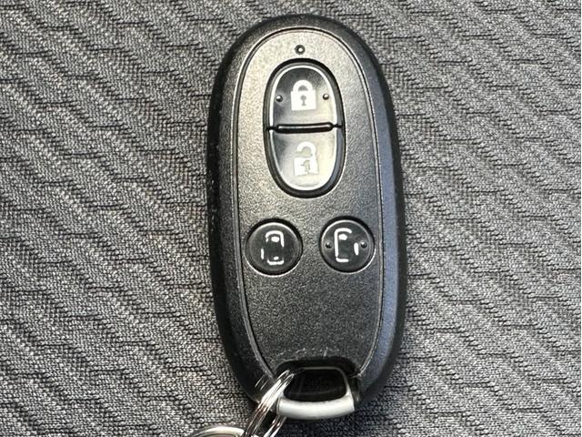 スペーシア Xリミテッド 車検令和9年8月 タイミングチェーン 両側パワスラ ドライブレコーダー プッシュスタート アイドリングストップ シートヒーター バックカメラ 電動格納ミラー オートライト 横滑り防止装置 MK32S(62枚目)