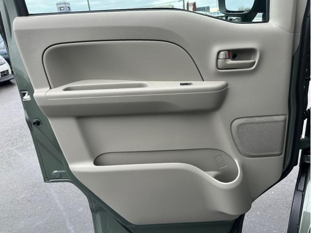 エブリイ ＰＣ　ハイルーフ　届出済未使用車　両側スライドドア　車検令和９年１２月　シートヒーター　キーレス　タイミングチェーン　横滑り防止装置（33枚目）