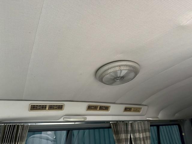 ボンゴワゴン ＧＳＸ　ディーゼルターボ　純正５速　回転シート　タイミングベルト交換ステッカー有り　修復歴無し　ＳＳＦ８Ｗ　１４インチアルミホイール　ＥＴＣ　５ＭＴ　マニュアル車　フロントフォグランプ（39枚目）