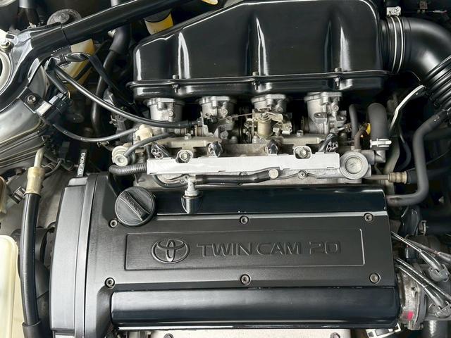 カローラ ＧＴ　サンルーフ　４ＡＧ黒ヘッド　純正６速マニュアル　走行４１０００キロ　アルミホイール　電動格納ミラー　６ＭＴ　マニュアル車（18枚目）