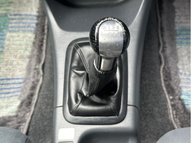 カローラ ＧＴ　サンルーフ　４ＡＧ黒ヘッド　純正６速マニュアル　走行４１０００キロ　アルミホイール　電動格納ミラー　６ＭＴ　マニュアル車（30枚目）