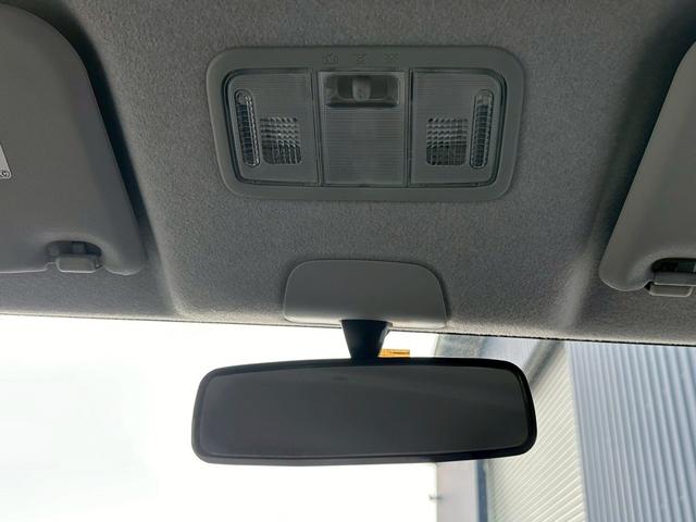 ムーヴ メモリアルエディション　走行２００００キロ　修復歴無し　スマートキー　ベンチシート　インパネシフト　電動格納ミラー　盗難防止装置　ＣＤ再生（32枚目）