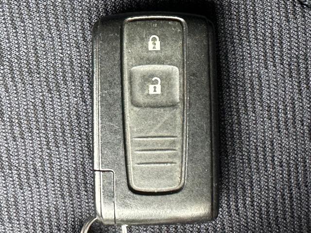 ムーヴ メモリアルエディション　走行２００００キロ　修復歴無し　スマートキー　ベンチシート　インパネシフト　電動格納ミラー　盗難防止装置　ＣＤ再生（49枚目）