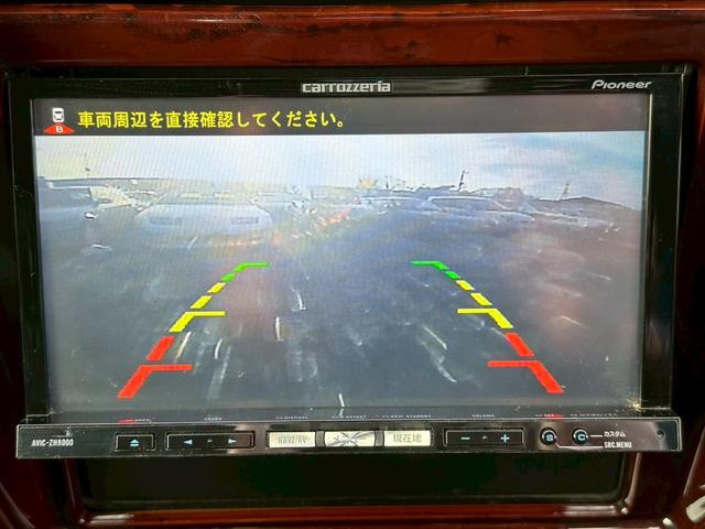 バックカメラ付きで安心ですね♪