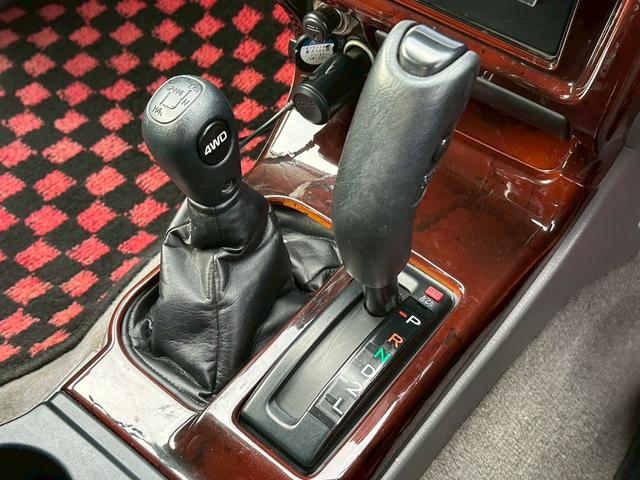 お車の簡単なご質問関してはお答え出来ますが感じ方に個人差がございます。ご了承ください。詳しい状態に関しては現車確認時にお確かめ下さい。